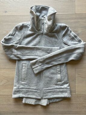 lululemon athletica Light Gray Full-Zip Funnel Neck Jacket